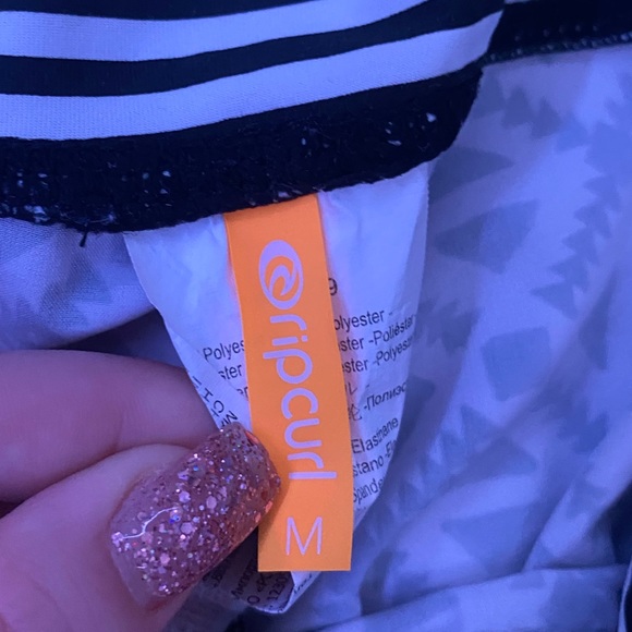 Athletic Shorts - Picture 4 of 4